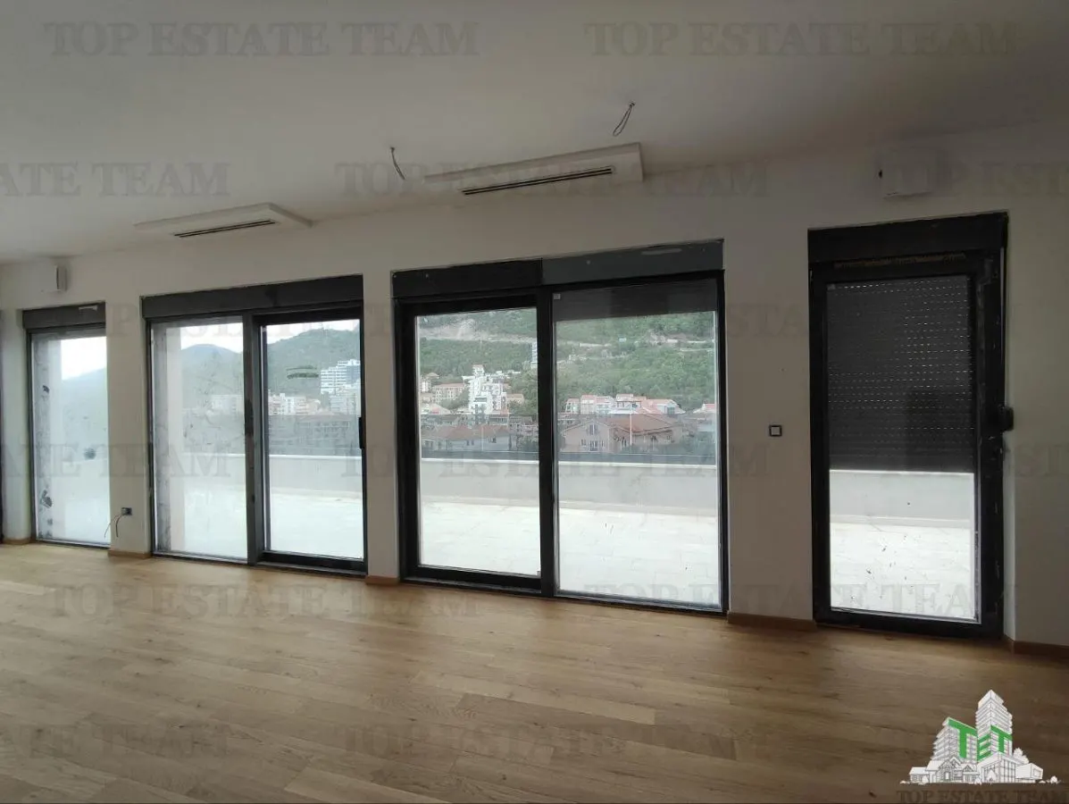 Appartement à Vendre à Budva, Monténégro - foto 3