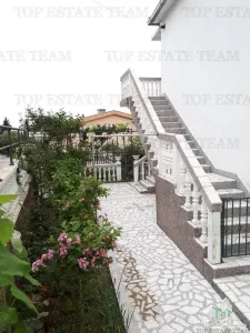 Villa en Venta en Bar, Montenegro - foto 5