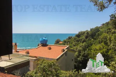 Villa en Venta en Bar, Montenegro - foto 3