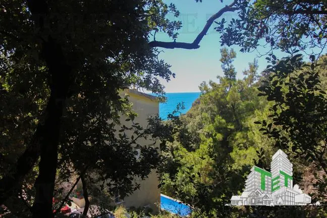 Villa en Venta en Bar, Montenegro - foto 4