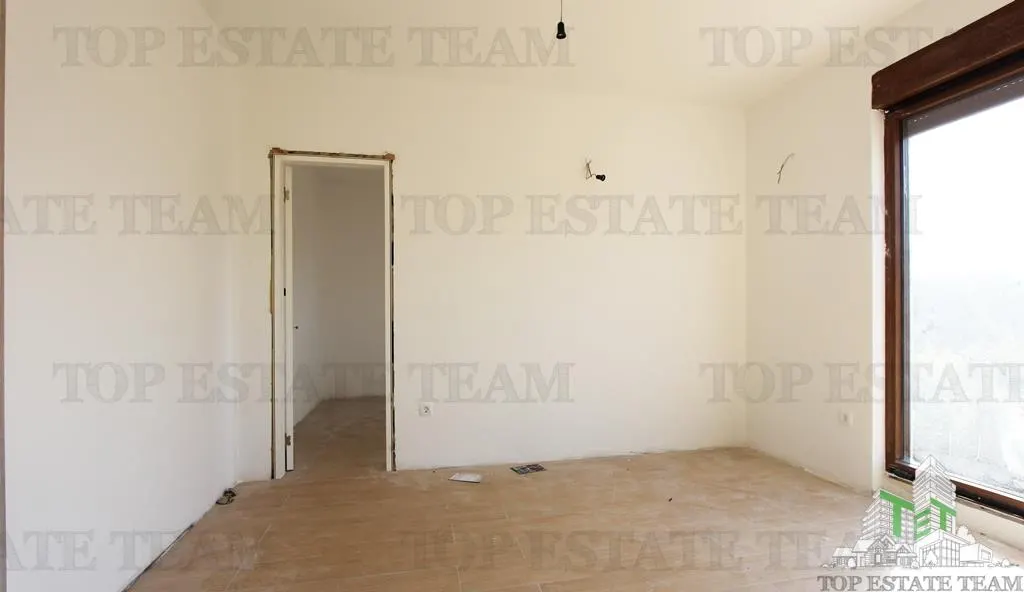 Apartamento en Venta en Tivat, Montenegro - foto 3