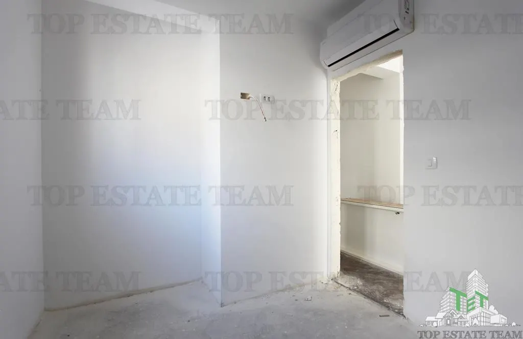 Apartamento en Venta en Tivat, Montenegro - foto 6