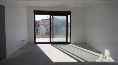Apartamento en Venta en Tivat, Montenegro - foto 8