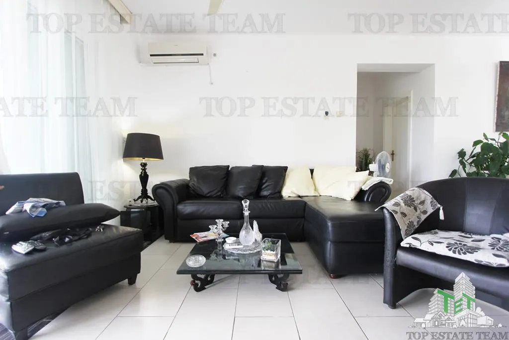 Villa à Vendre à Kotor, Monténégro - foto 1