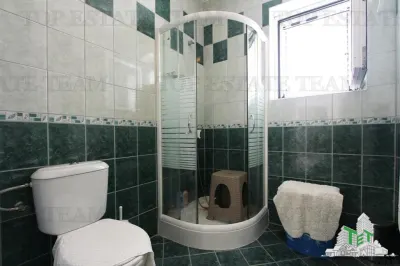 Villa à Vendre à Kotor, Monténégro - foto 8