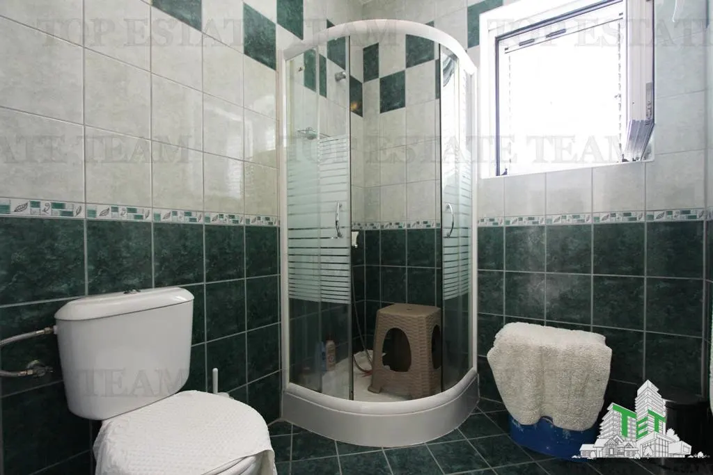 Villa à Vendre à Kotor, Monténégro - foto 8