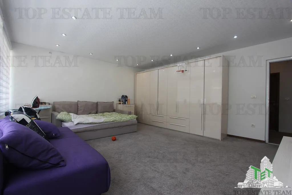 Appartement à Vendre à Budva, Monténégro - foto 4