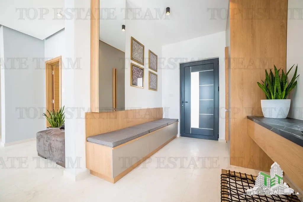 Villa en Venta en Budva, Montenegro - foto 12