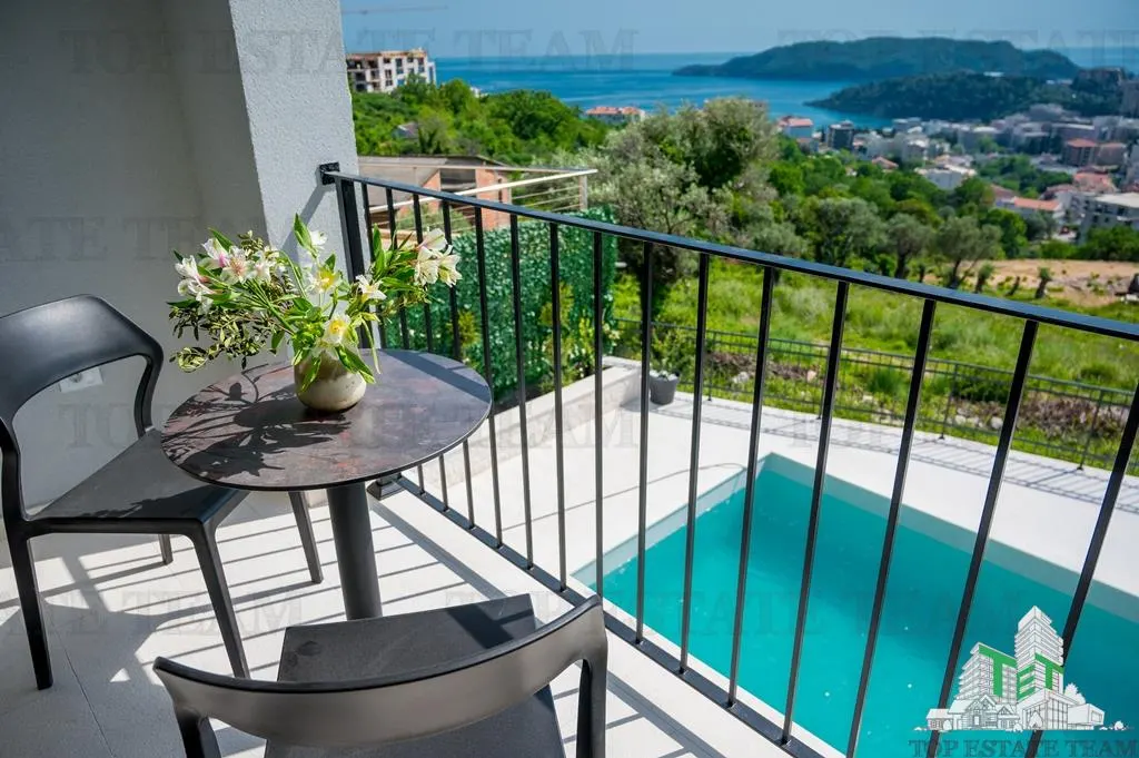 Villa en Venta en Budva, Montenegro - foto 15