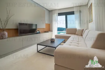 Villa en Venta en Budva, Montenegro - foto 3