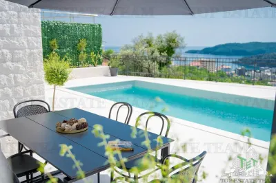 Villa en Venta en Budva, Montenegro - foto 7