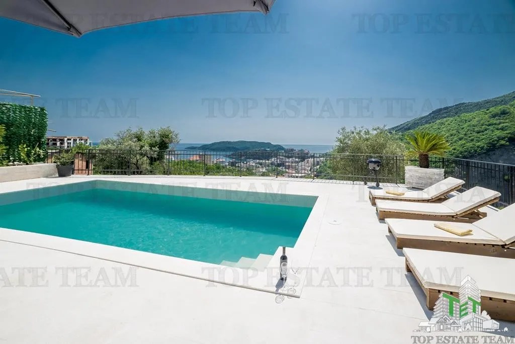 Villa en Venta en Budva, Montenegro - foto 8