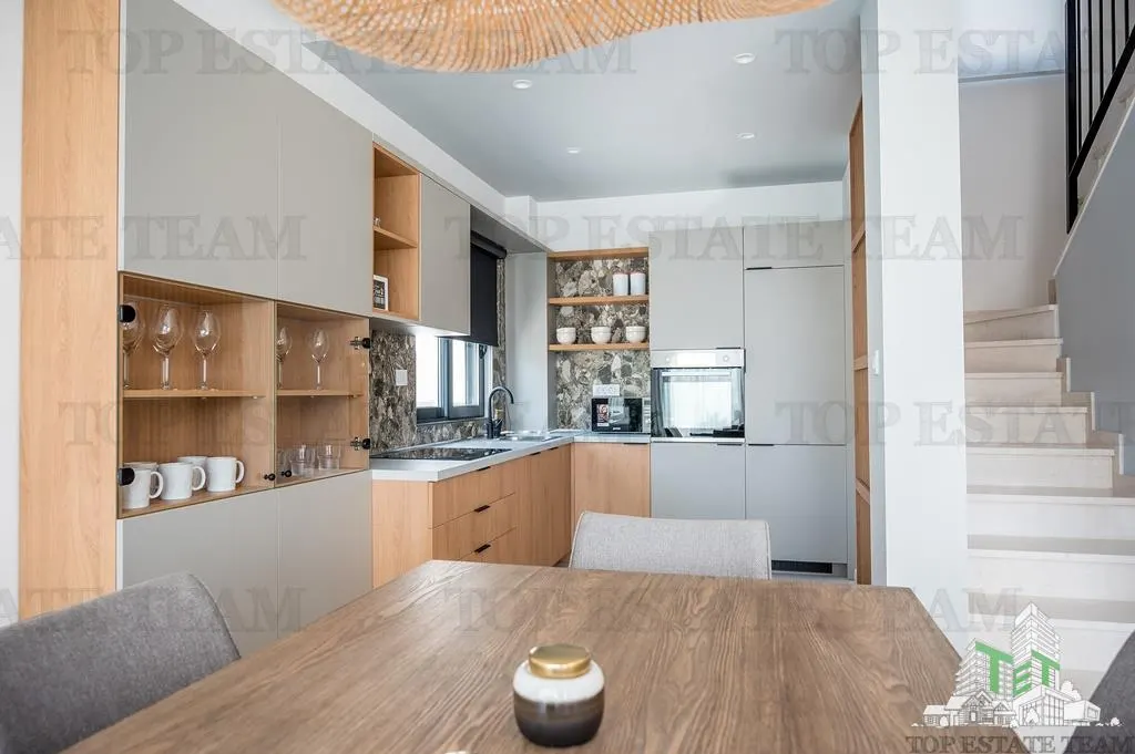 Villa en Venta en Budva, Montenegro - foto 10