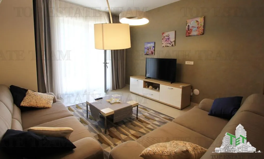 Apartamento en Venta en Kotor, Montenegro - foto 2