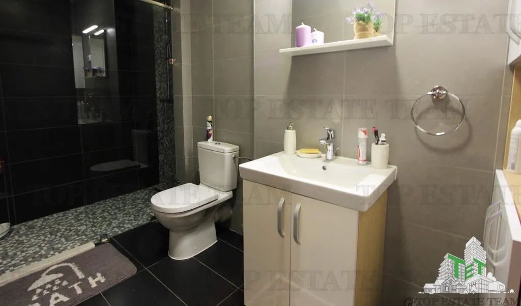 Apartamento en Venta en Kotor, Montenegro - foto 11