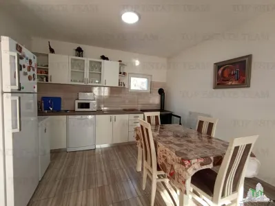 Villa en Venta en Budva, Montenegro - foto 3