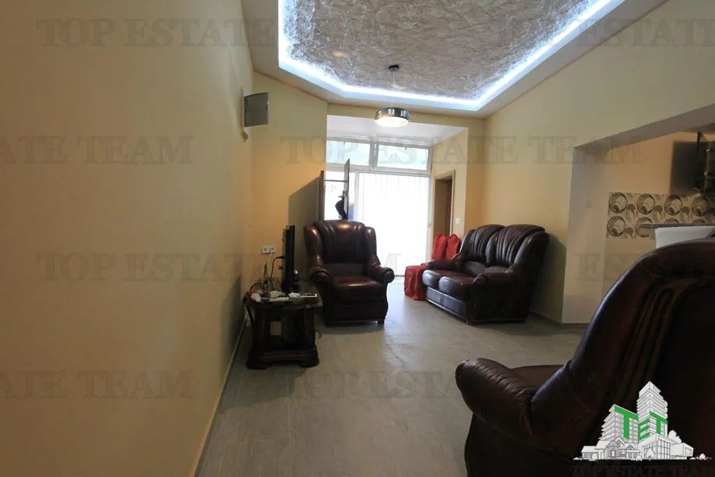 Apartment for Sale in Herceg-Novi, Montenegro - foto 13