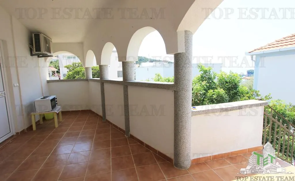 Villa for Sale in Bar, Montenegro - foto 6