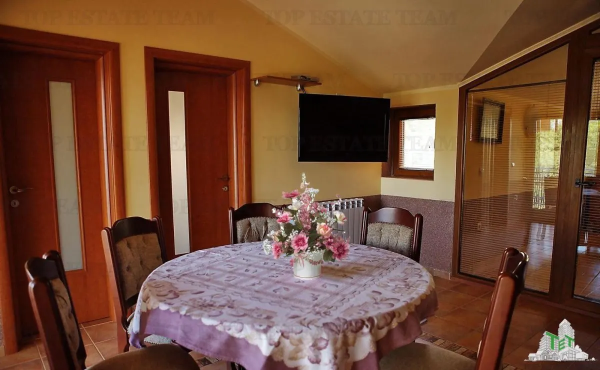 Villa for Sale in Kotor, Montenegro - foto 11