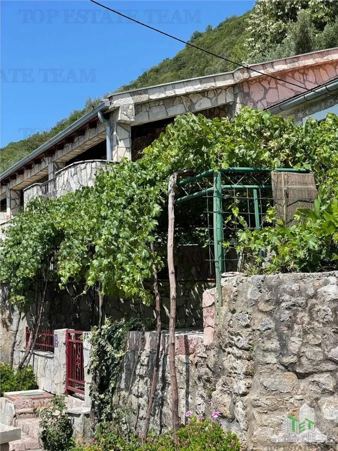 Villa à Vendre à Herceg-Novi, Monténégro - foto 2