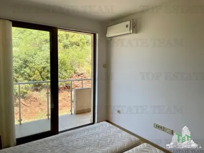 Appartement à Vendre à Budva, Monténégro - foto 8