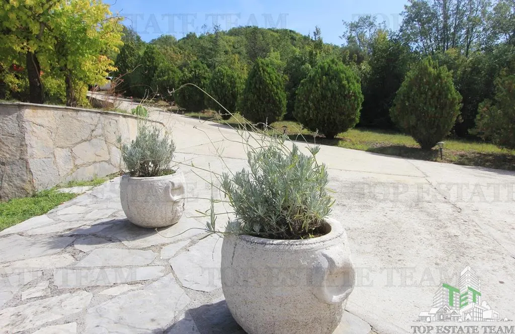 Villa en Venta en Budva, Montenegro - foto 3