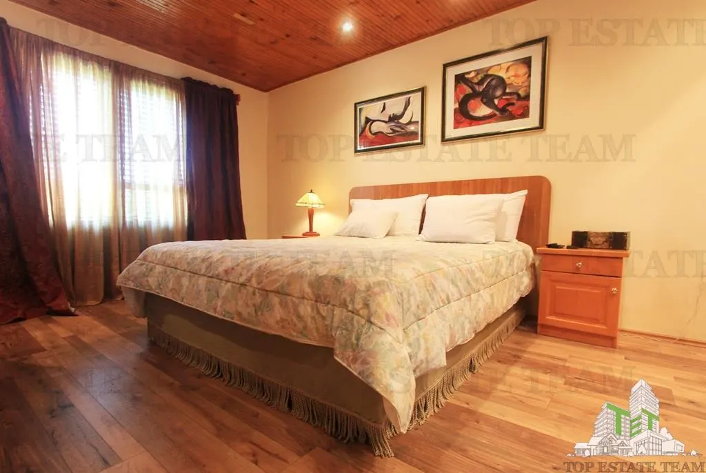 Villa en Venta en Budva, Montenegro - foto 23