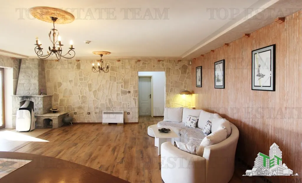 Villa en Venta en Budva, Montenegro - foto 11