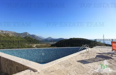 Villa en Venta en Budva, Montenegro - foto 3