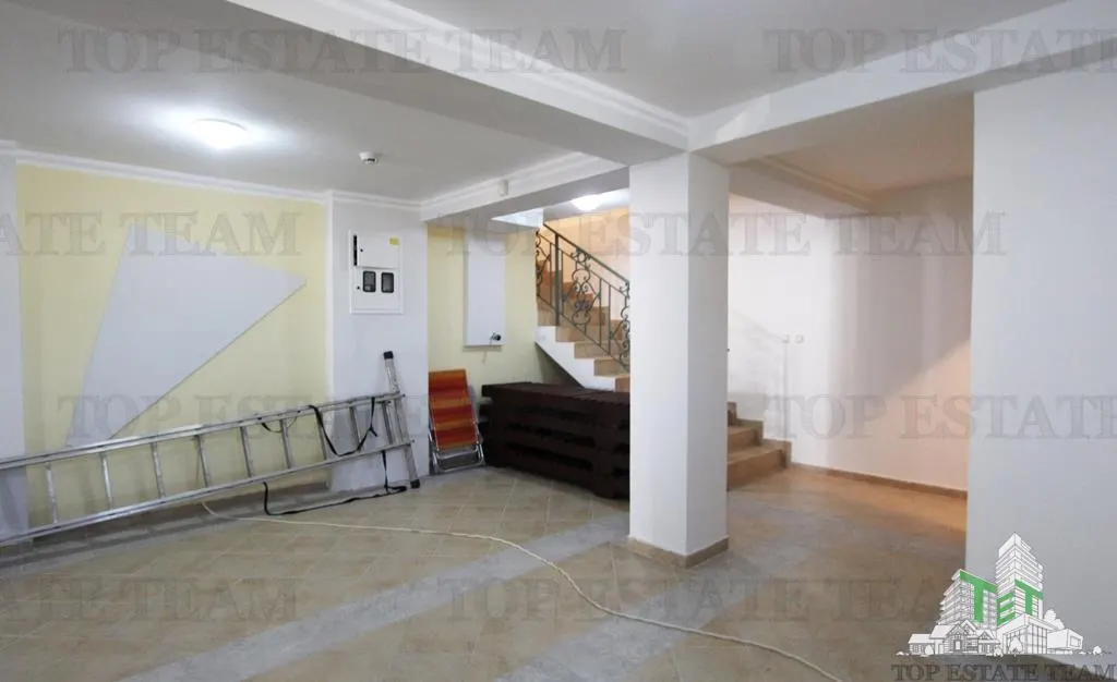 Villa en Venta en Budva, Montenegro - foto 23
