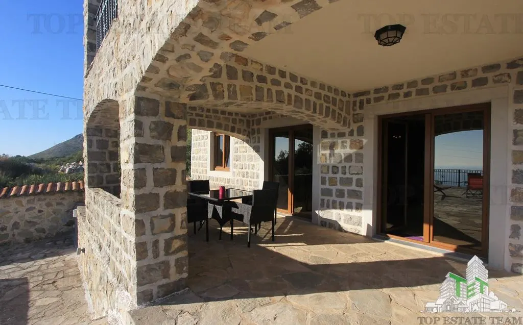 Villa en Venta en Budva, Montenegro - foto 4