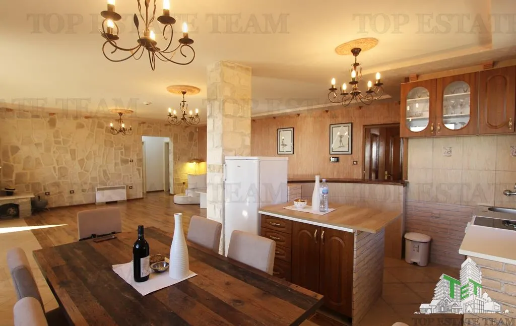 Villa en Venta en Budva, Montenegro - foto 9