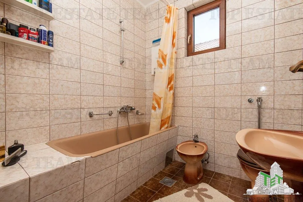Villa for Sale in Bar, Montenegro - foto 5