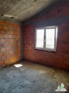 Villa for Sale in Bar, Montenegro - foto 16