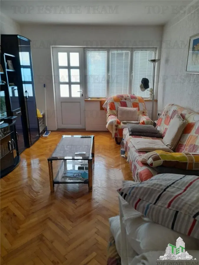 Villa for Sale in Bar, Montenegro - foto 4