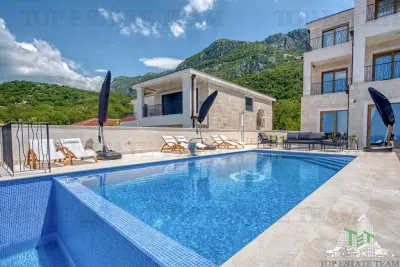 Villa en Venta en Budva, Montenegro - foto 5