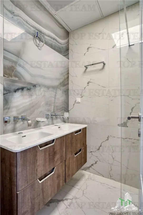 Villa en Venta en Budva, Montenegro - foto 17