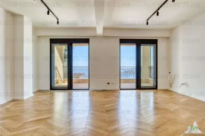 Villa en Venta en Budva, Montenegro - foto 8