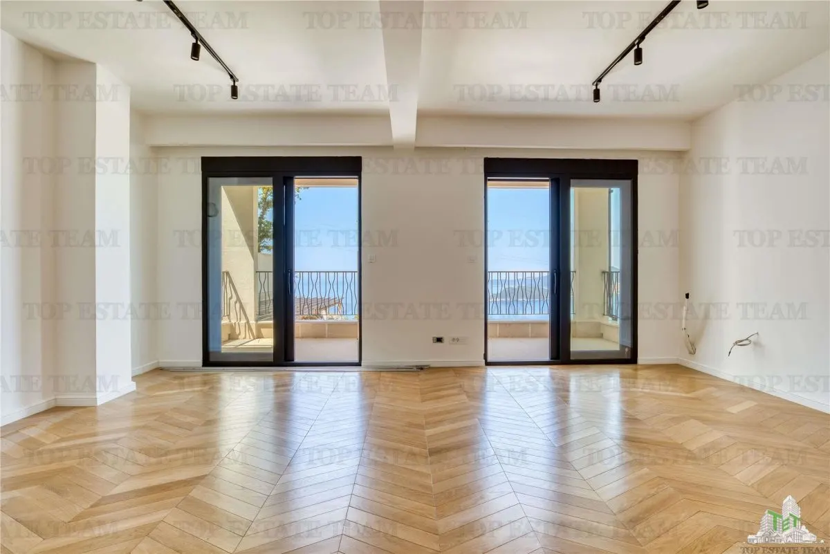 Villa en Venta en Budva, Montenegro - foto 8