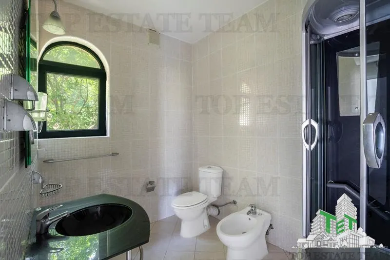 Villa en Venta en Bar, Montenegro - foto 8