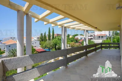 Villa en Venta en Bar, Montenegro - foto 10