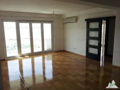 Appartement à Vendre à Budva, Monténégro - foto 3
