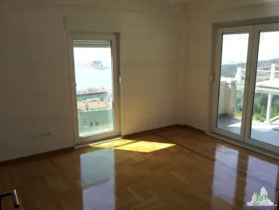 Appartement à Vendre à Budva, Monténégro - foto 5