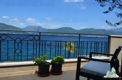 Apartamento en Venta en Tivat, Montenegro - foto 2