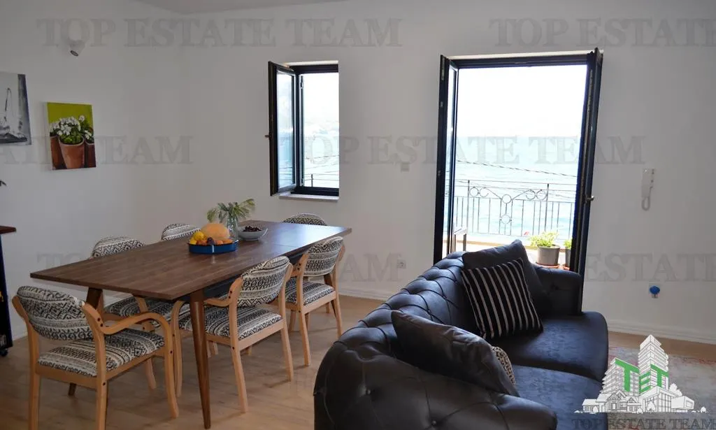 Apartamento en Venta en Tivat, Montenegro - foto 4