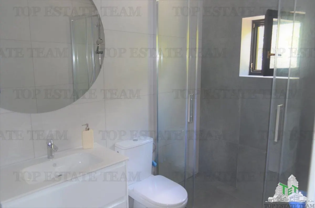 Apartamento en Venta en Tivat, Montenegro - foto 9