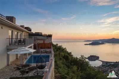 Villa en Venta en Budva, Montenegro - foto 4
