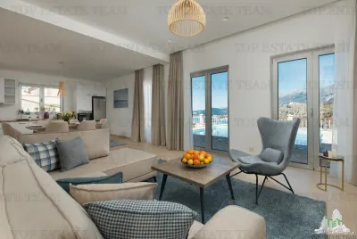 Villa en Venta en Budva, Montenegro - foto 6