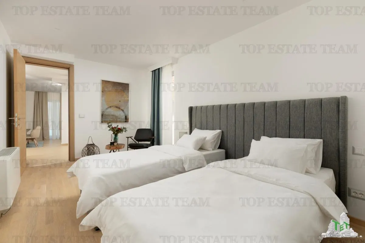 Villa en Venta en Budva, Montenegro - foto 9
