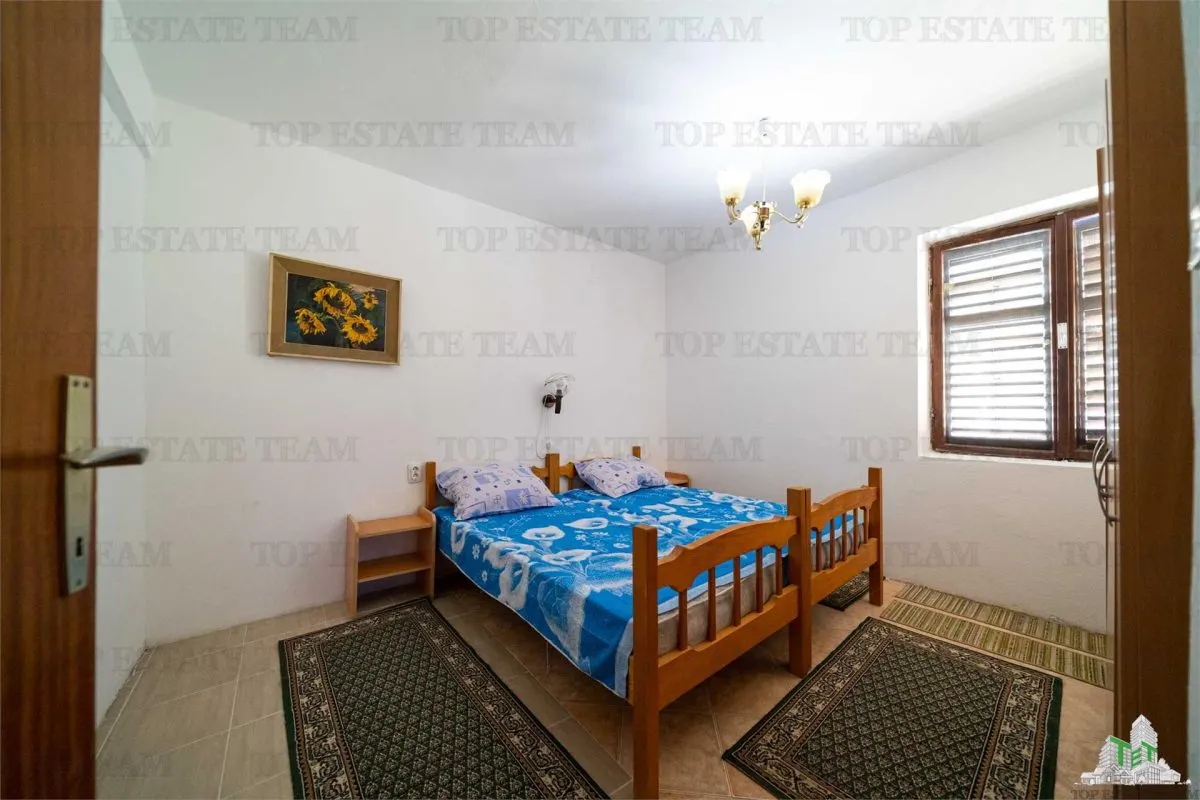 Villa for Sale in Tivat, Montenegro - foto 8